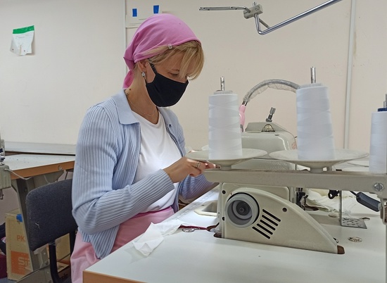 Волгоградские предприятия начали выпуск многоразовых тканевых масок